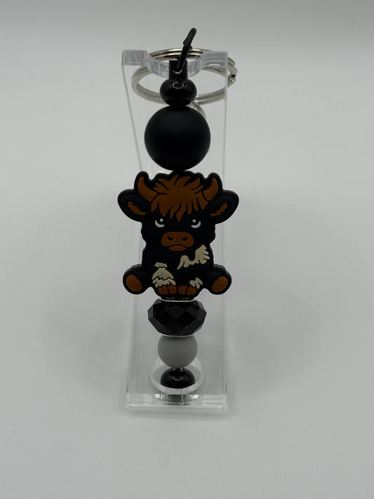 Black & Cream Highland Cow Keychain – Rustic Charm Meets Cozy Cuteness
